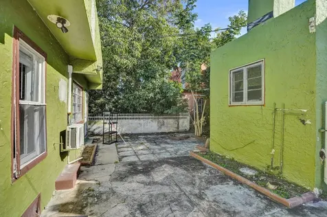 627 30th Street West Palm Beach FL 33407