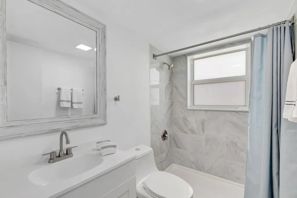 229 Chatham K West Palm Beach FL 33417