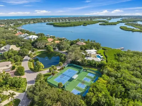 201 Shores Drive Vero Beach FL 32963