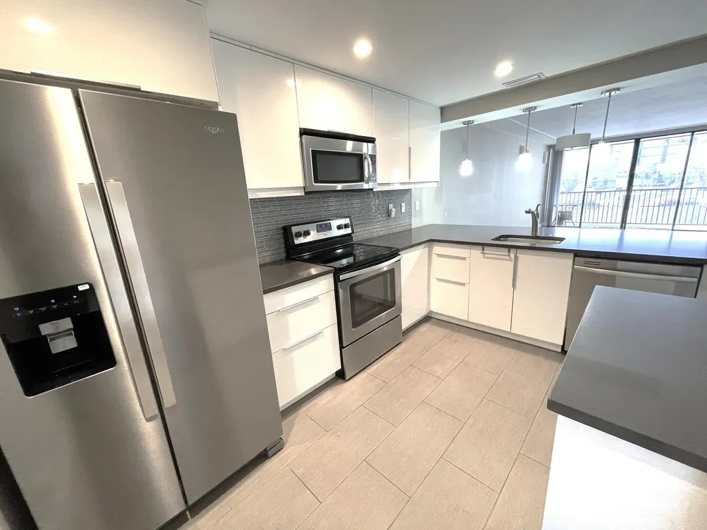 3 Royal Palm Way Boca Raton FL 33432