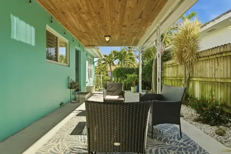 525 N L Street Lake Worth Beach FL 33460
