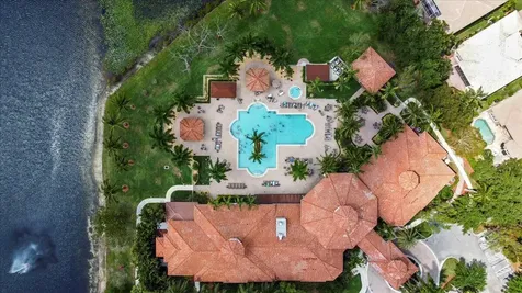 6645 Via Alfieri Lake Worth FL 33467