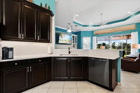 6645 Via Alfieri Lake Worth FL 33467