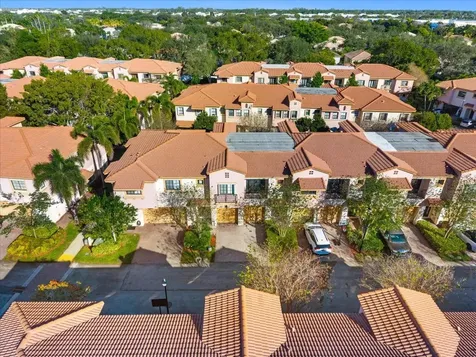 4735 Preserve Street Coconut Creek FL 33073