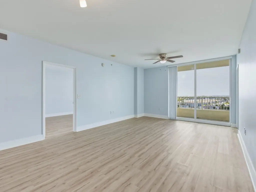 625 Casa Loma Boulevard Boynton Beach FL 33435