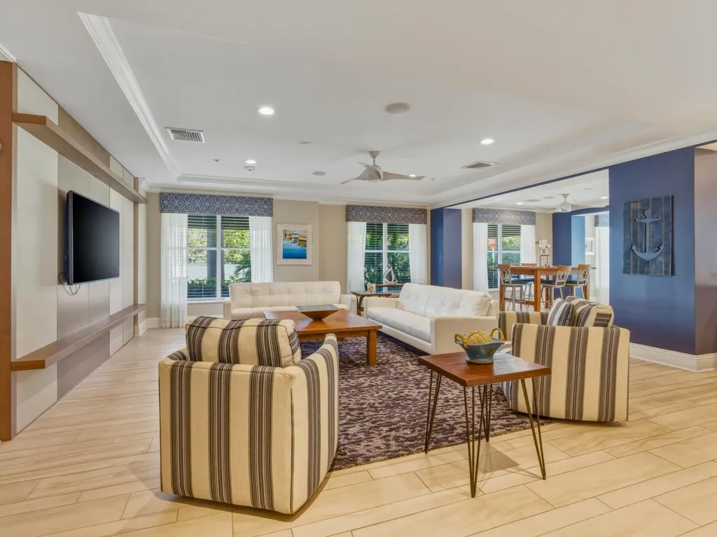 625 Casa Loma Boulevard Boynton Beach FL 33435