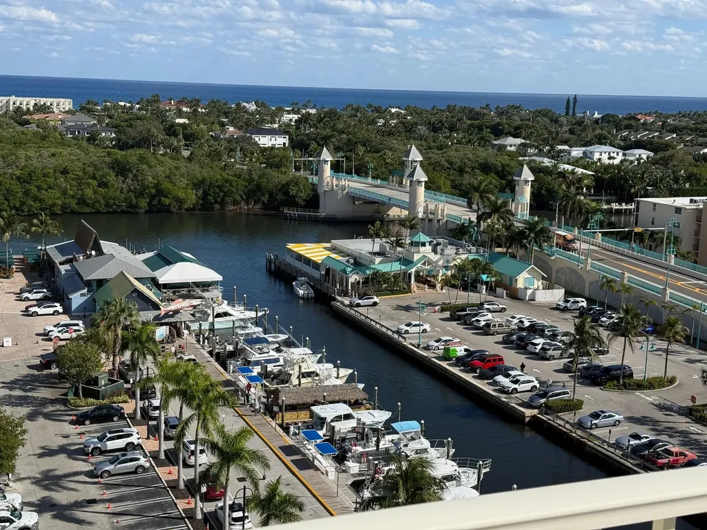 625 Casa Loma Boulevard Boynton Beach FL 33435
