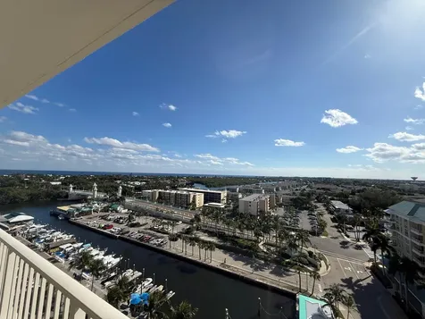 625 Casa Loma Boulevard Boynton Beach FL 33435