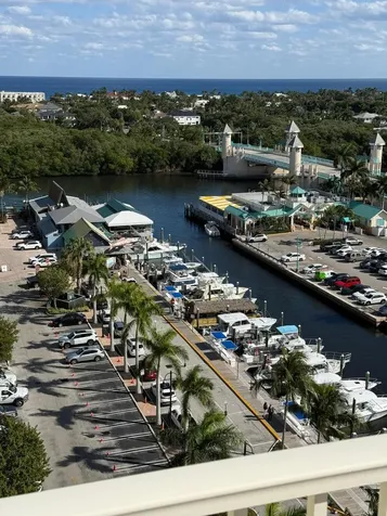 625 Casa Loma Boulevard Boynton Beach FL 33435