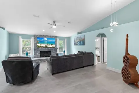 4661 NW Bogi Court Port St Lucie FL 34983