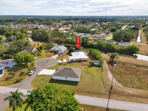 4661 NW Bogi Court Port St Lucie FL 34983