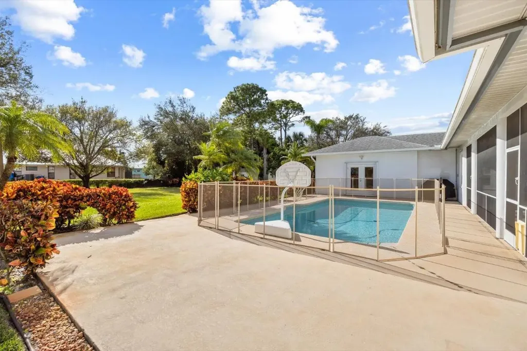 156 SW Saratoga Avenue Port St Lucie FL 34953