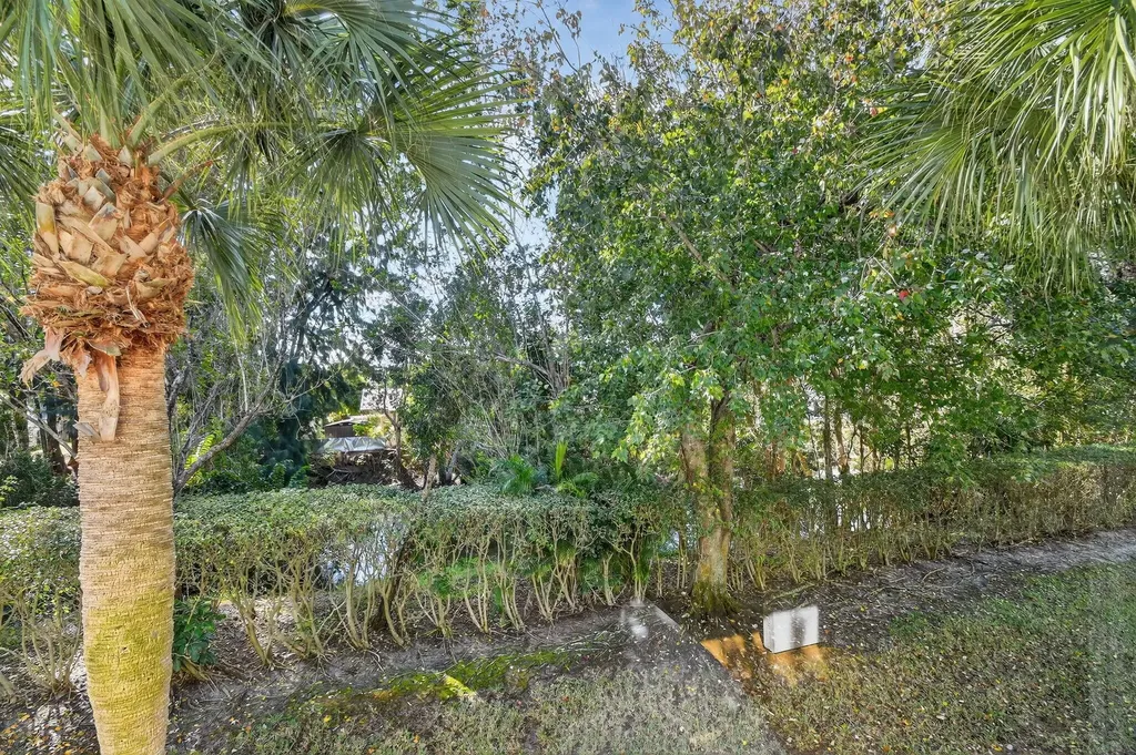 5015 Palmbrooke Circle West Palm Beach FL 33417