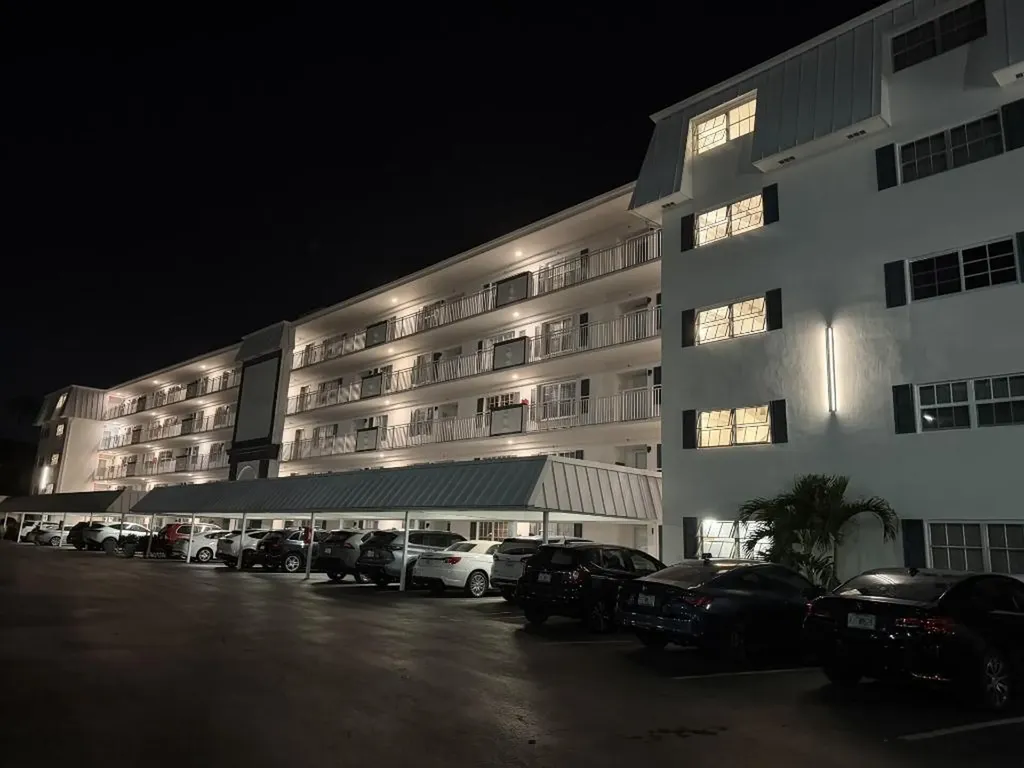 300 Jfk Drive Atlantis FL 33462