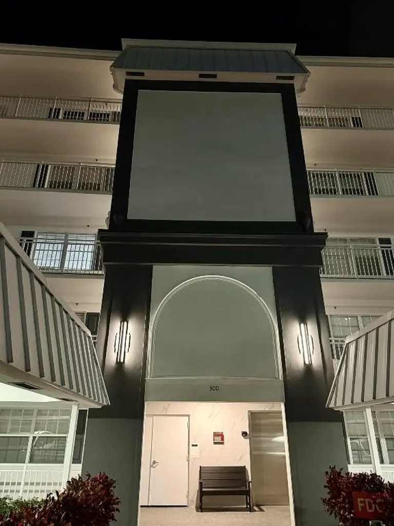 300 Jfk Drive Atlantis FL 33462