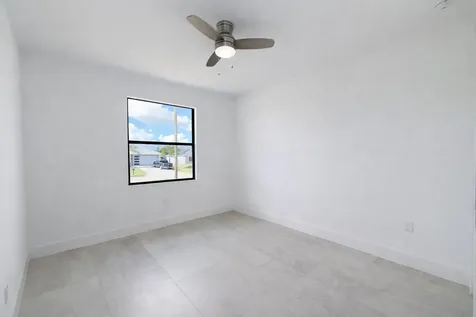 211 NW 25th Avenue Cape Coral FL 33993