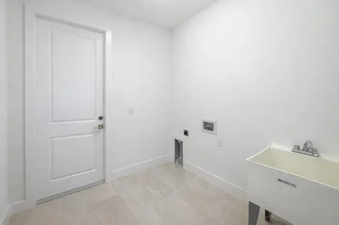 211 NW 25th Avenue Cape Coral FL 33993