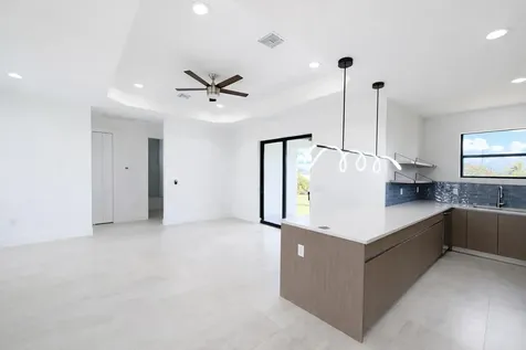 211 NW 25th Avenue Cape Coral FL 33993