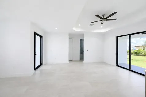 211 NW 25th Avenue Cape Coral FL 33993