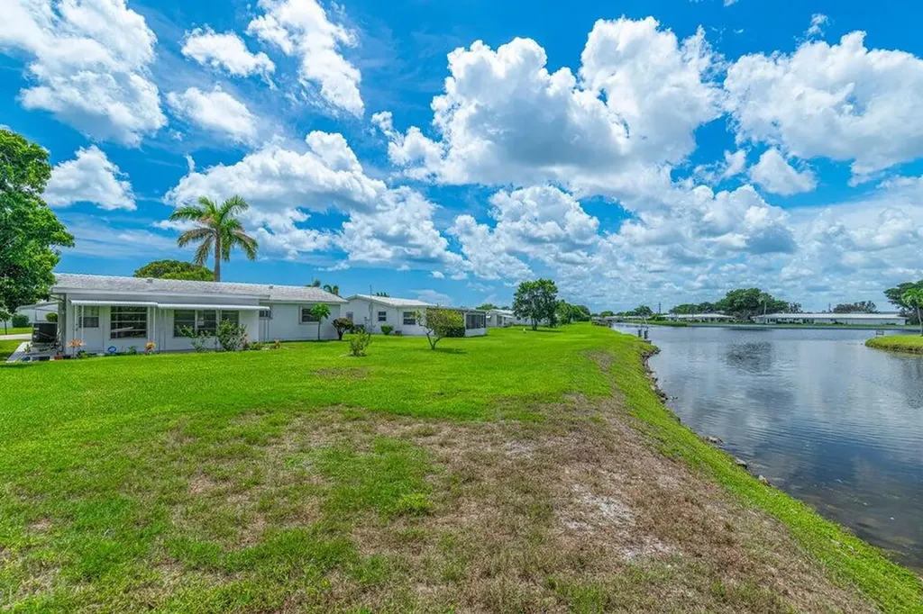 135 NW 14th Street Boynton Beach FL 33426