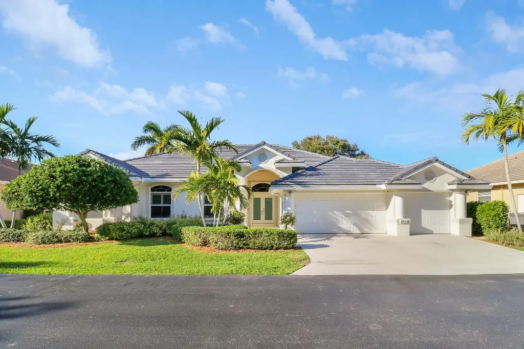 8415 SE Governors Way Hobe Sound FL 33455