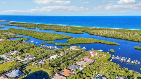 8415 SE Governors Way Hobe Sound FL 33455