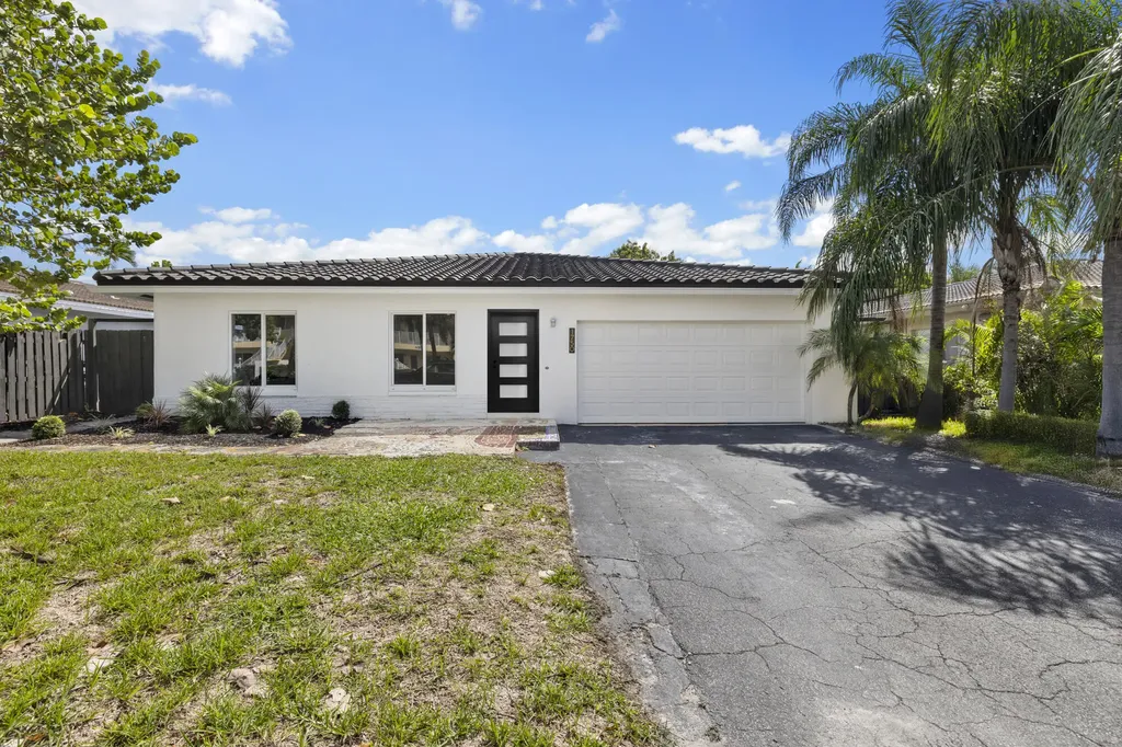 1750 NE 49th Street Fort Lauderdale FL 33334