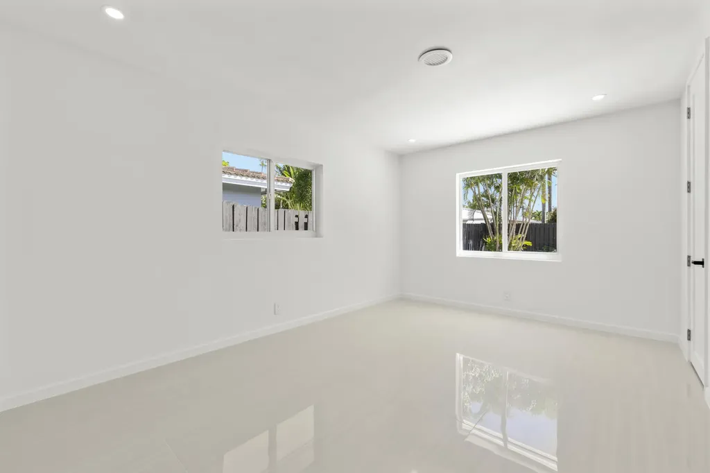1750 NE 49th Street Fort Lauderdale FL 33334