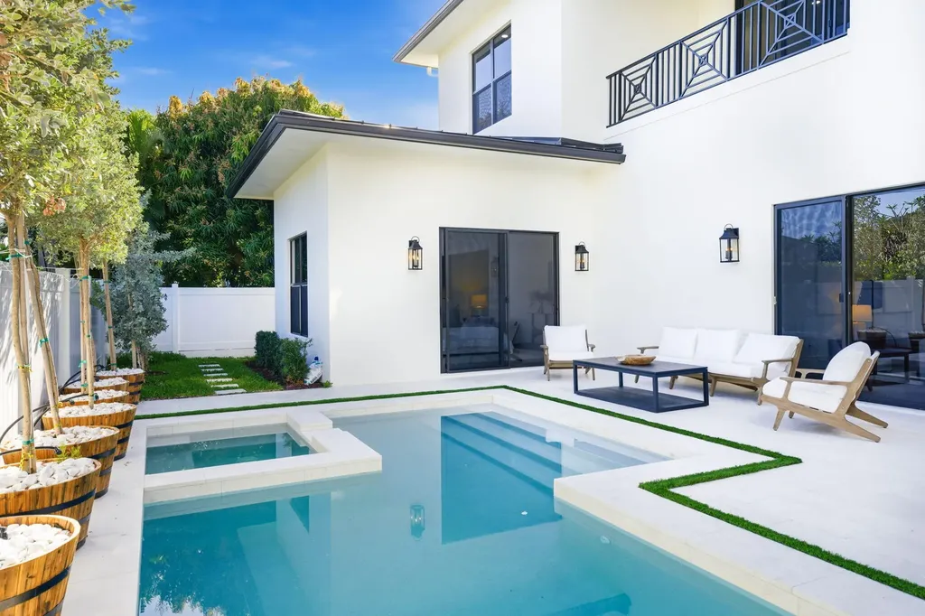 109 Arlington Place West Palm Beach FL 33405