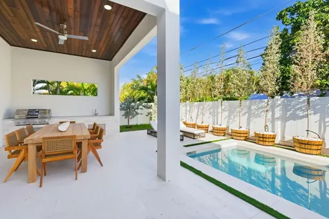 109 Arlington Place West Palm Beach FL 33405