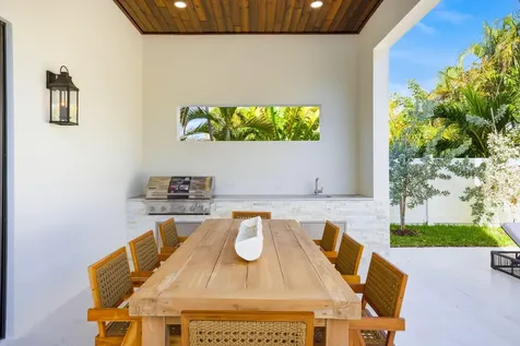 109 Arlington Place West Palm Beach FL 33405