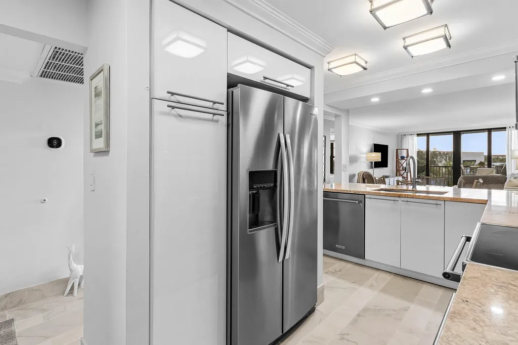 14 Royal Palm Way Boca Raton FL 33432
