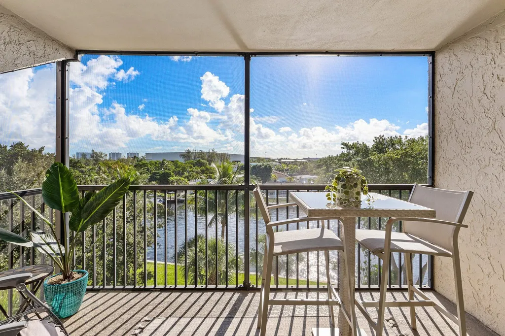 14 Royal Palm Way Boca Raton FL 33432