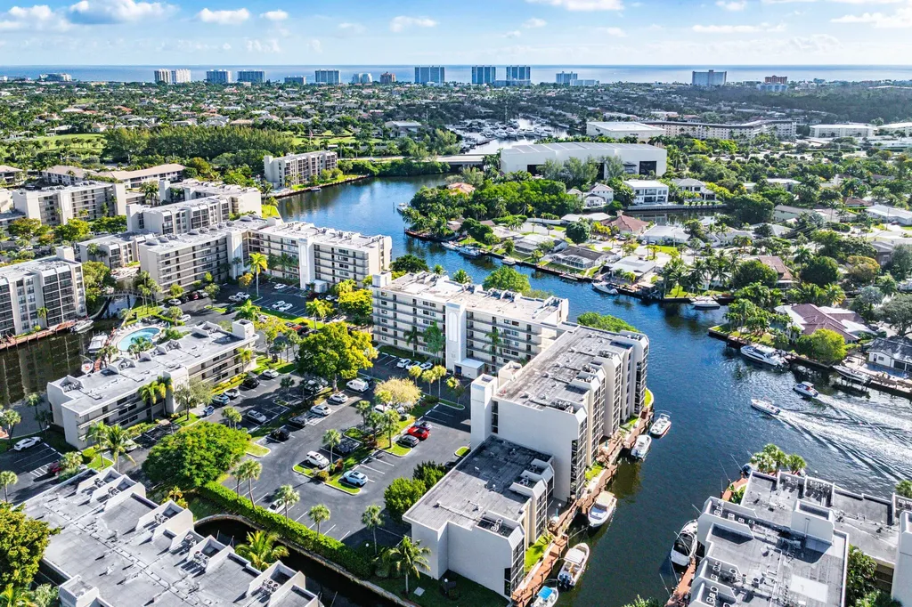 14 Royal Palm Way Boca Raton FL 33432