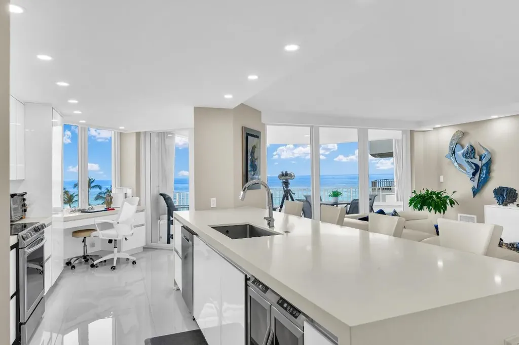 550 S Ocean Boulevard Boca Raton FL 33432