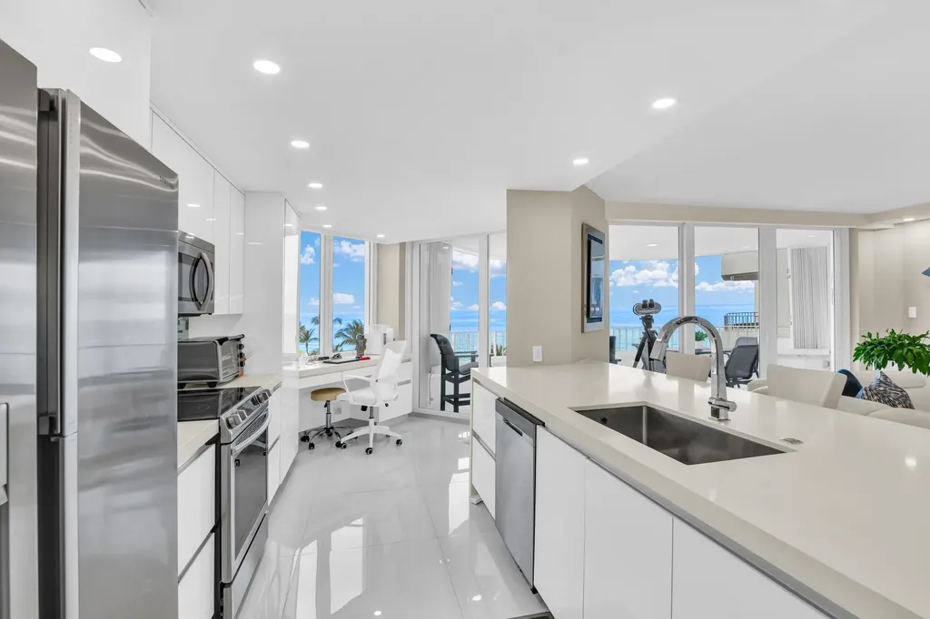 550 S Ocean Boulevard Boca Raton FL 33432
