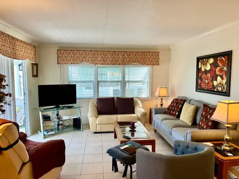 1552 S 33rd Road Hollywood FL 33021