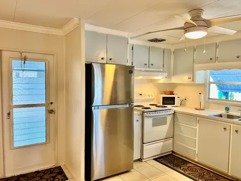 1552 S 33rd Road Hollywood FL 33021