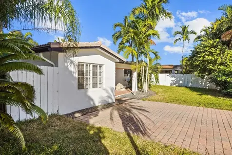 1401 NE 14th Street Fort Lauderdale FL 33304