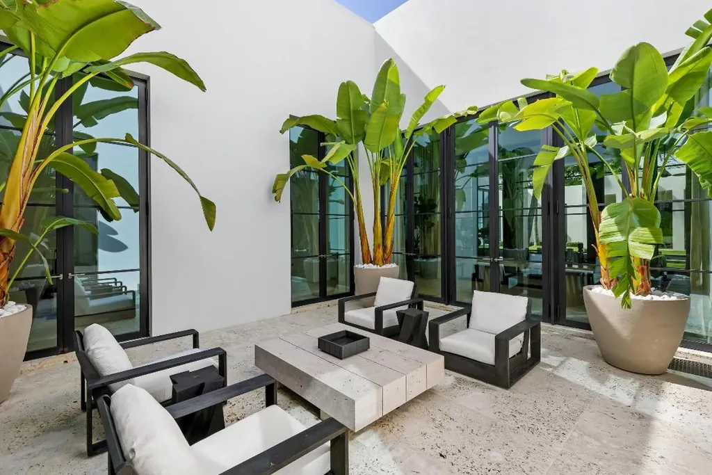 241 Jungle Road Palm Beach FL 33480