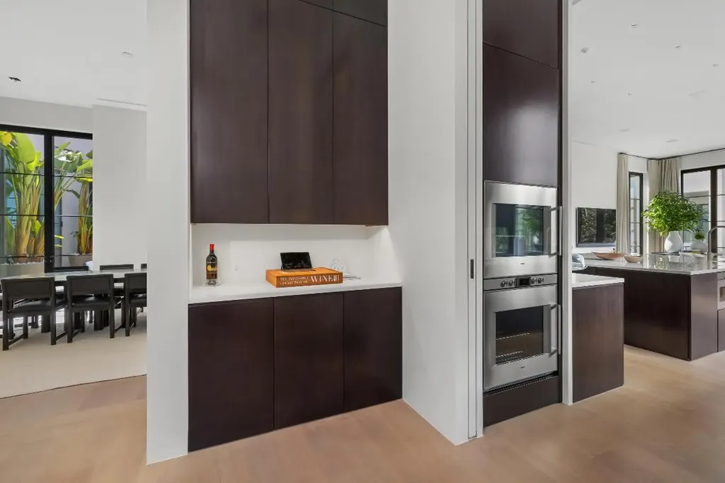 241 Jungle Road Palm Beach FL 33480