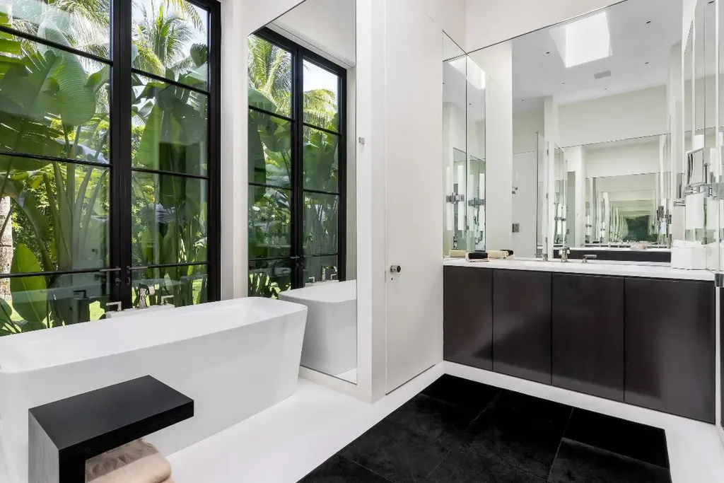 241 Jungle Road Palm Beach FL 33480