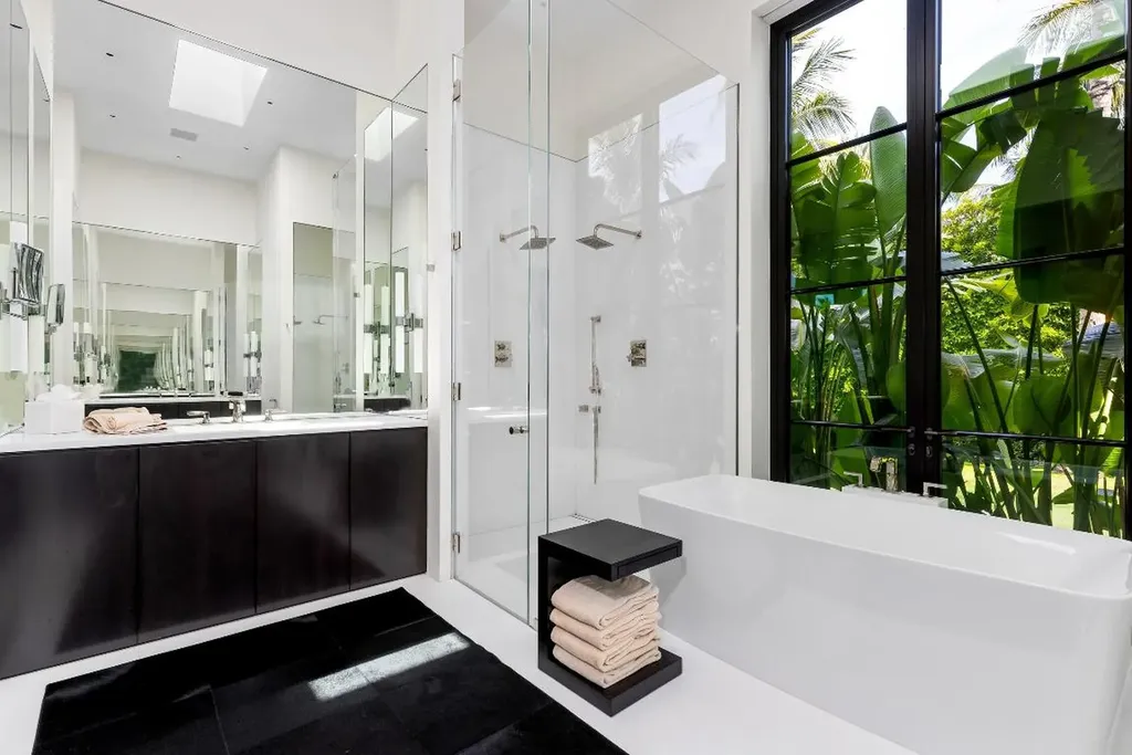 241 Jungle Road Palm Beach FL 33480