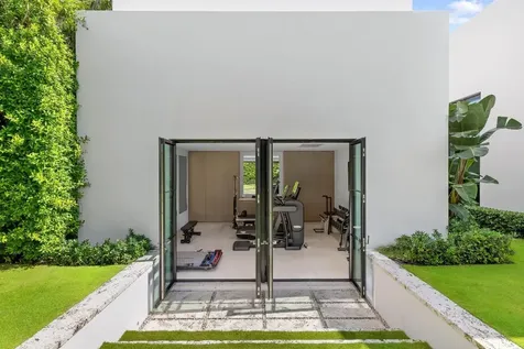241 Jungle Road Palm Beach FL 33480