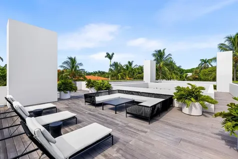 241 Jungle Road Palm Beach FL 33480