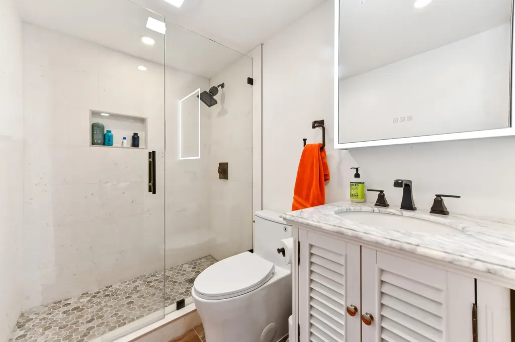 689 NE 6th Court Boynton Beach FL 33435