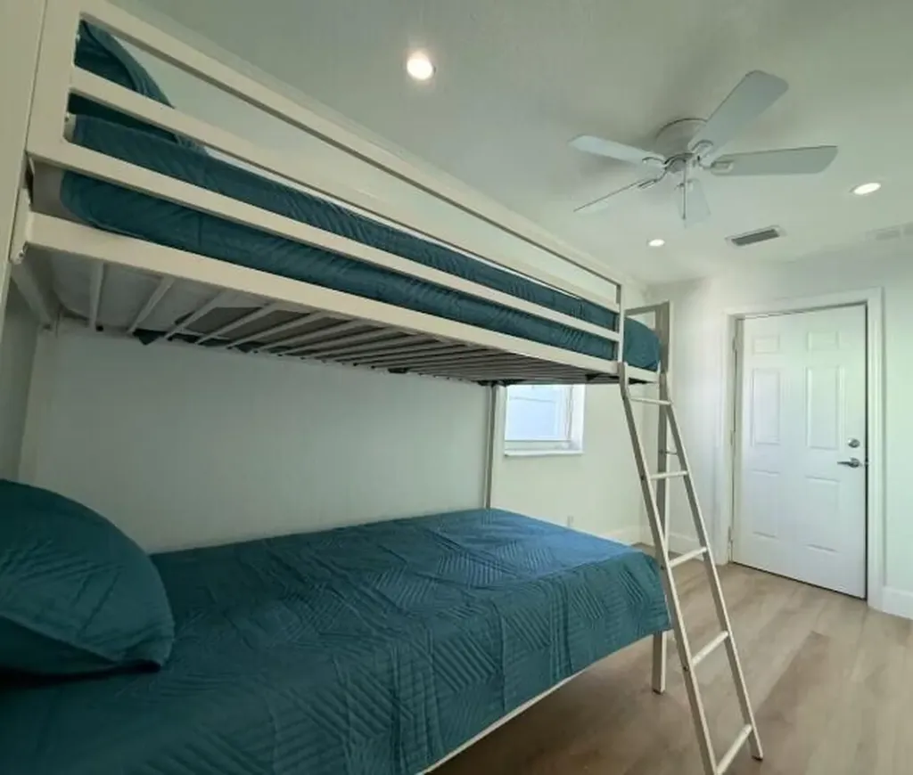 516 E Whitney Drive Jupiter FL 33458