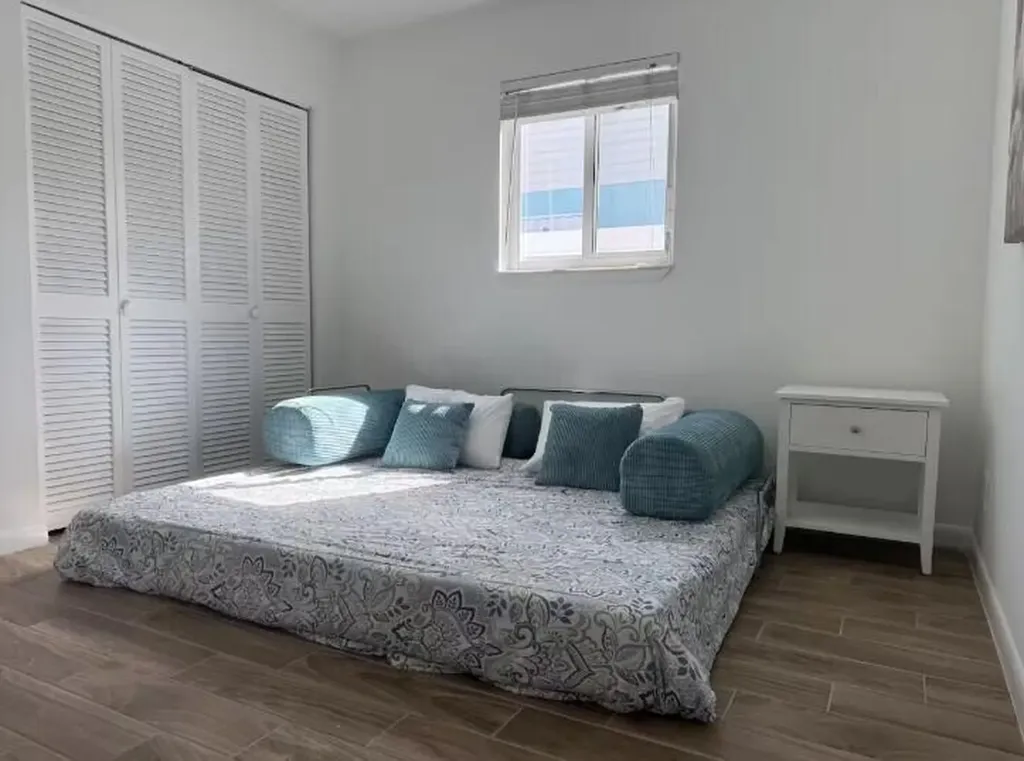 516 E Whitney Drive Jupiter FL 33458