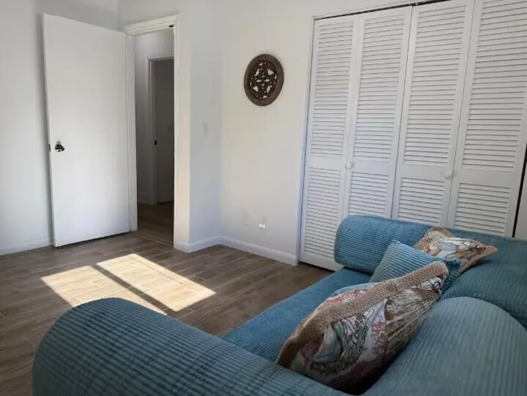 516 E Whitney Drive Jupiter FL 33458