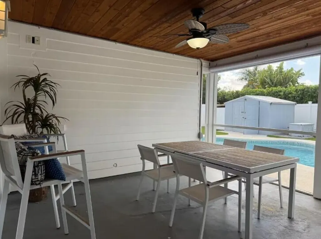 516 E Whitney Drive Jupiter FL 33458